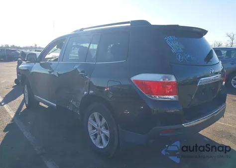 2012 Toyota Highlander Base V6 z USA, uszkodzony, nr VIN 5TDBK3EH1CS156049